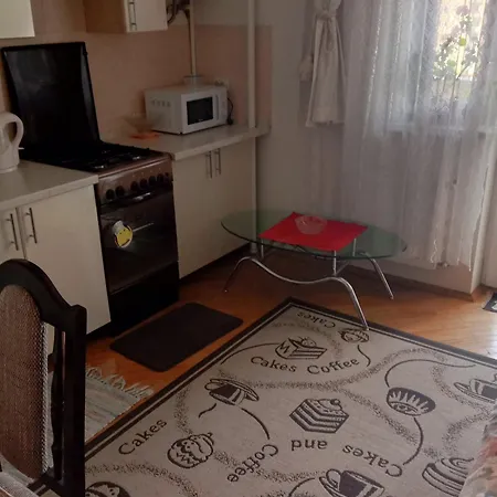 Apartment New Apartment: Modern Living Near Stryi Scientific Hub *